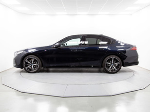 Fotos de BMW Serie 5 520d color Negro. Año 2024. 145KW(197CV). Diésel. En concesionario Móvil Begar Alicante de Alicante