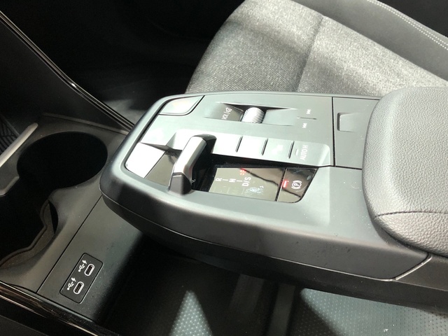 BMW X1 xDrive25e color Blanco. Año 2024. 180KW(245CV). Híbrido Electro/Gasolina. En concesionario Movilnorte Las Rozas de Madrid