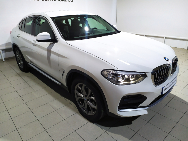 BMW X4 xDrive20d color Blanco. Año 2021. 140KW(190CV). Diésel. En concesionario Hispamovil Elche de Alicante