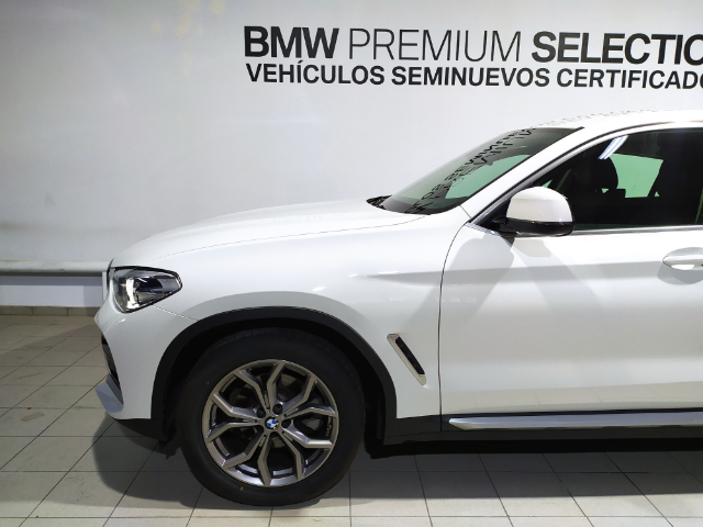 BMW X4 xDrive20d color Blanco. Año 2021. 140KW(190CV). Diésel. En concesionario Hispamovil Elche de Alicante