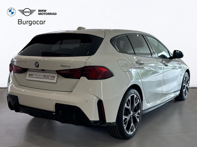 BMW Serie 1 120d color Blanco. Año 2024. 120KW(163CV). Diésel. En concesionario Motor Gorbea de Álava