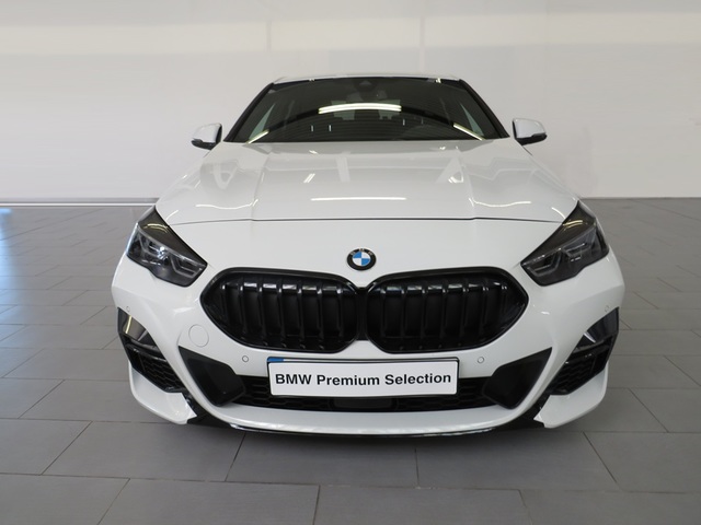BMW Serie 2 218d Gran Coupe color Blanco. Año 2024. 110KW(150CV). Diésel. En concesionario Lugauto S.A. de Lugo