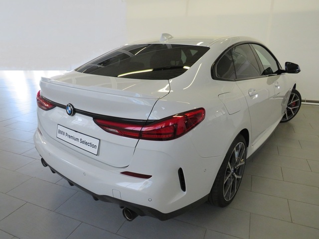 BMW Serie 2 218d Gran Coupe color Blanco. Año 2024. 110KW(150CV). Diésel. En concesionario Lugauto S.A. de Lugo
