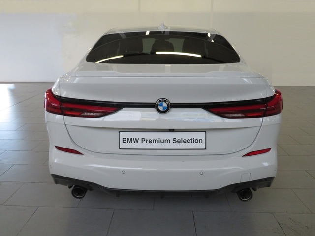 BMW Serie 2 218d Gran Coupe color Blanco. Año 2024. 110KW(150CV). Diésel. En concesionario Lugauto S.A. de Lugo