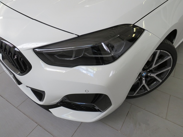 BMW Serie 2 218d Gran Coupe color Blanco. Año 2024. 110KW(150CV). Diésel. En concesionario Lugauto S.A. de Lugo