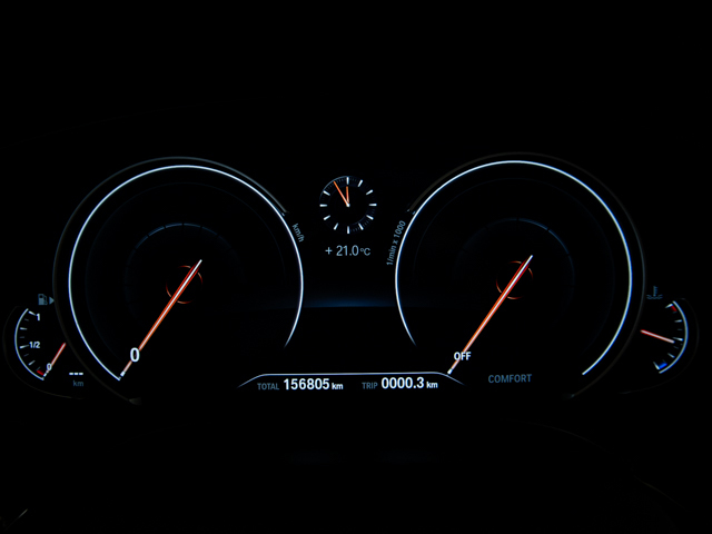 BMW Serie 5 530i color Azul. Año 2011. 185KW(252CV). Gasolina. En concesionario BMW Fuenteolid Valladolid de Valladolid