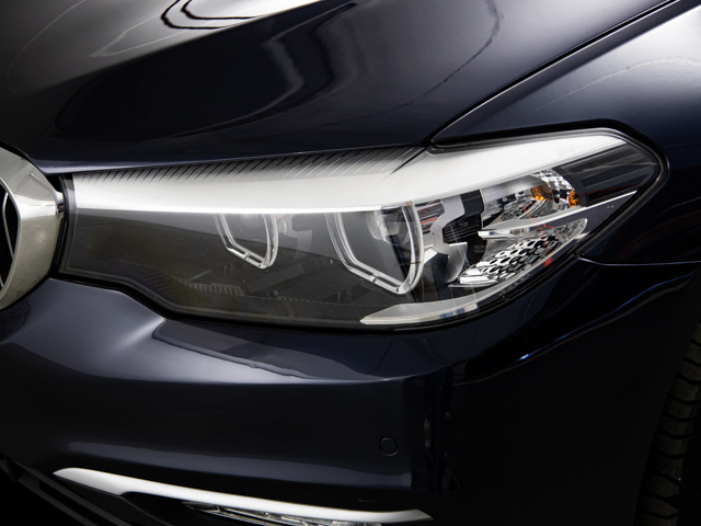 BMW Serie 5 530i color Azul. Año 2011. 185KW(252CV). Gasolina. En concesionario BMW Fuenteolid Valladolid de Valladolid