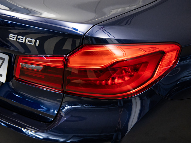 BMW Serie 5 530i color Azul. Año 2011. 185KW(252CV). Gasolina. En concesionario BMW Fuenteolid Valladolid de Valladolid