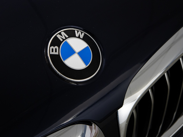 BMW Serie 5 530i color Azul. Año 2011. 185KW(252CV). Gasolina. En concesionario BMW Fuenteolid Valladolid de Valladolid