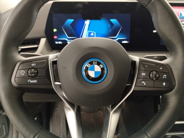 BMW iX2 xDrive30 color Gris. Año 2025. 230KW(313CV). Eléctrico. En concesionario Autoberón de La Rioja