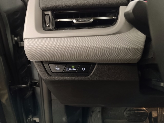 BMW iX2 xDrive30 color Gris. Año 2025. 230KW(313CV). Eléctrico. En concesionario Autoberón de La Rioja