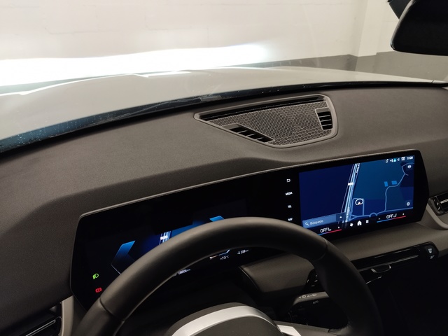 BMW iX2 xDrive30 color Gris. Año 2025. 230KW(313CV). Eléctrico. En concesionario Autoberón de La Rioja