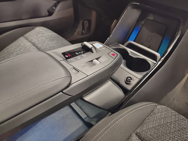 BMW iX2 xDrive30 color Gris. Año 2025. 230KW(313CV). Eléctrico. En concesionario Autoberón de La Rioja