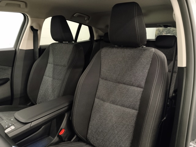 BMW iX2 xDrive30 color Gris. Año 2025. 230KW(313CV). Eléctrico. En concesionario Autoberón de La Rioja