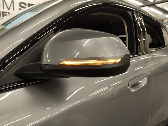 BMW iX2 xDrive30 color Gris. Año 2025. 230KW(313CV). Eléctrico. En concesionario Autoberón de La Rioja