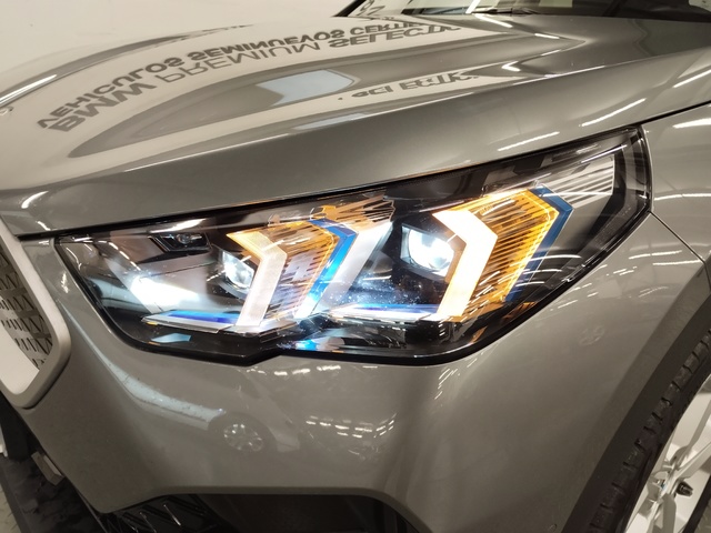 BMW iX2 xDrive30 color Gris. Año 2025. 230KW(313CV). Eléctrico. En concesionario Autoberón de La Rioja