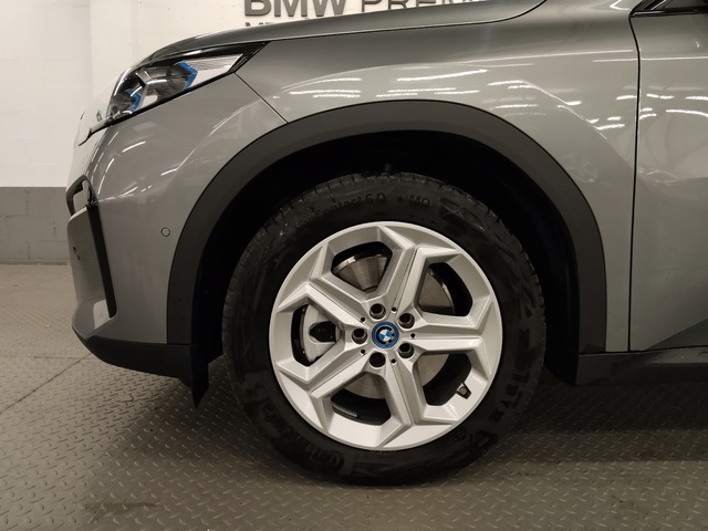 BMW iX2 xDrive30 color Gris. Año 2025. 230KW(313CV). Eléctrico. En concesionario Autoberón de La Rioja