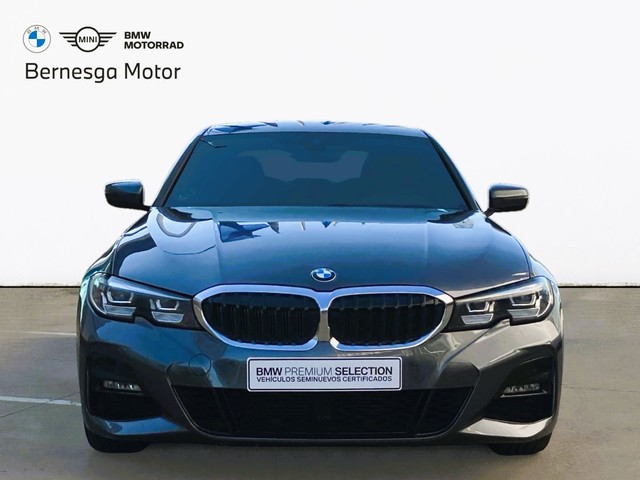 BMW Serie 3 318d color Gris. Año 2020. 110KW(150CV). Diésel. En concesionario Bernesga Motor León (Bmw y Mini) de León