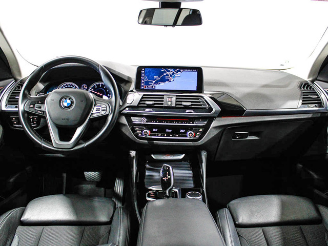 BMW X4 xDrive20i color Azul. Año 2018. 135KW(184CV). Gasolina. En concesionario Barcelona Premium -- GRAN VIA de Barcelona
