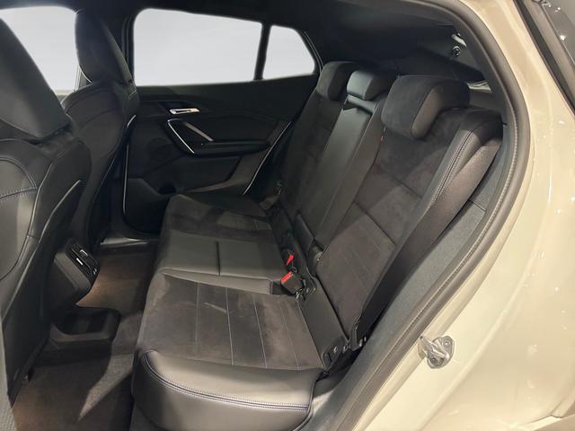 Foto 9 BMW iX2 eDrive20 150 kW (204 CV)