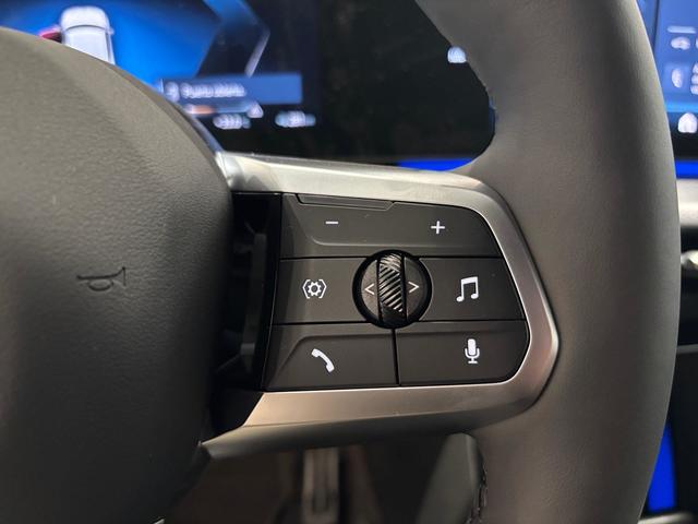 Foto 19 BMW iX2 eDrive20 150 kW (204 CV)
