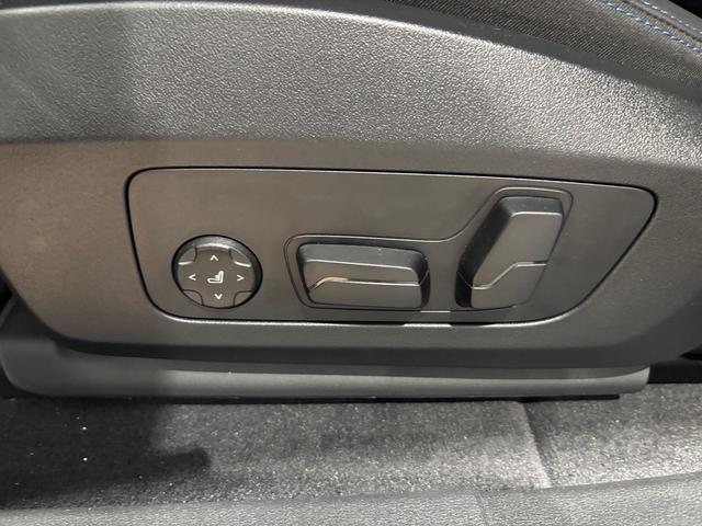 Foto 24 BMW iX2 eDrive20 150 kW (204 CV)