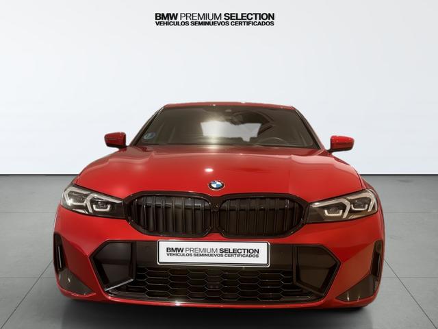 BMW Serie 3 318d color Rojo. Año 2024. 110KW(150CV). Diésel. En concesionario Automotor Costa, S.L.U. de Almería