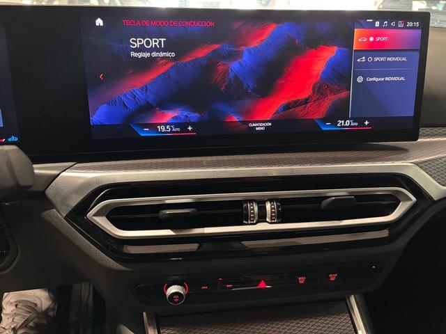 BMW Serie 3 318d color Rojo. Año 2024. 110KW(150CV). Diésel. En concesionario Automotor Costa, S.L.U. de Almería