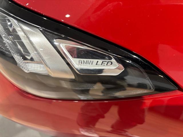 BMW Serie 3 318d color Rojo. Año 2024. 110KW(150CV). Diésel. En concesionario Automotor Costa, S.L.U. de Almería