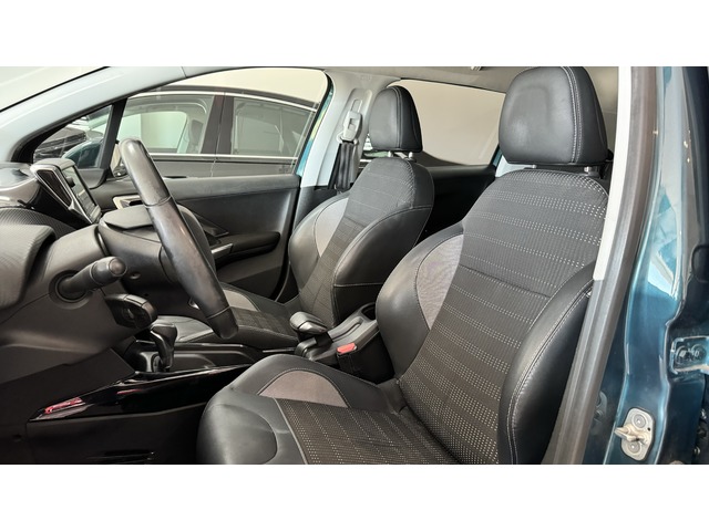 Peugeot 2008 PureTech 110 S&S Allure EAT6 81 kW (110 CV)