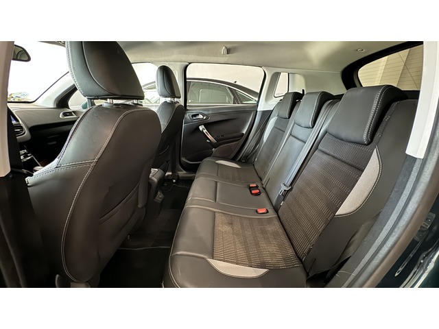 Peugeot 2008 PureTech 110 S&S Allure EAT6 81 kW (110 CV)