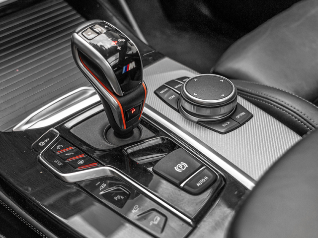 BMW M X4 M color Negro. Año 2020. 353KW(480CV). Gasolina. En concesionario Caetano Cuzco Raimundo Fernandez Villaverde, 45 de Madrid