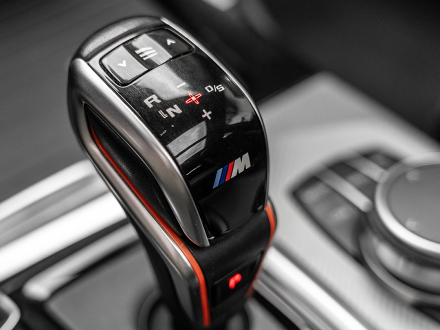 BMW M X4 M color Negro. Año 2020. 353KW(480CV). Gasolina. En concesionario Caetano Cuzco Raimundo Fernandez Villaverde, 45 de Madrid
