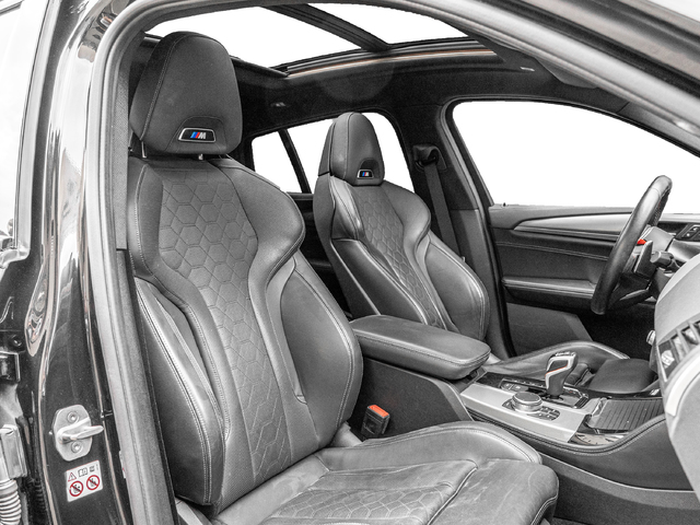 BMW M X4 M color Negro. Año 2020. 353KW(480CV). Gasolina. En concesionario Caetano Cuzco Raimundo Fernandez Villaverde, 45 de Madrid