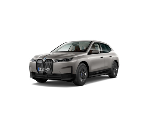 BMW iX xDrive50 color Gris. Año 2025. 385KW(523CV). Eléctrico. En concesionario Maberauto de Castellón