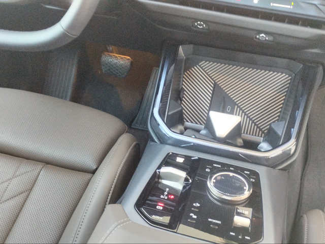 BMW X3 xDrive20d color Blanco. Año 2024. 145KW(197CV). Diésel. En concesionario San Rafael Motor, S.L. de Córdoba
