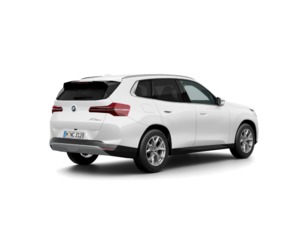 Fotos de BMW X3 xDrive20d color Blanco. Año 2024. 145KW(197CV). Diésel. En concesionario San Rafael Motor LUCENA, S.L. de Córdoba