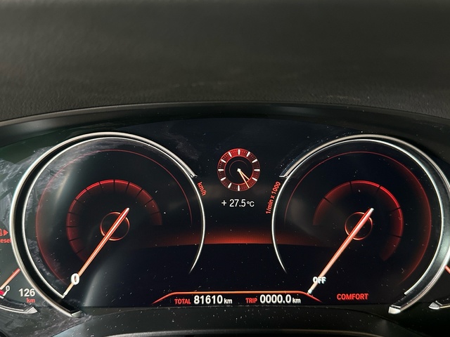 BMW Serie 5 520d color Blanco. Año 2020. 140KW(190CV). Diésel. En concesionario Triocar Gijón (Bmw y Mini) de Asturias