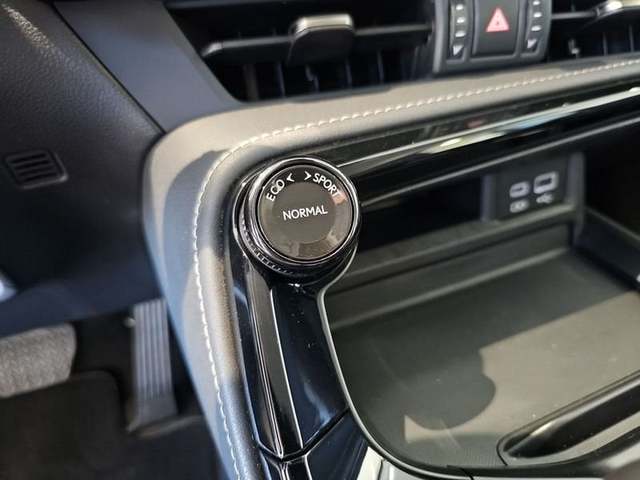 Foto 22 Lexus NX 350h Business City 2WD 178 kW (242 CV)