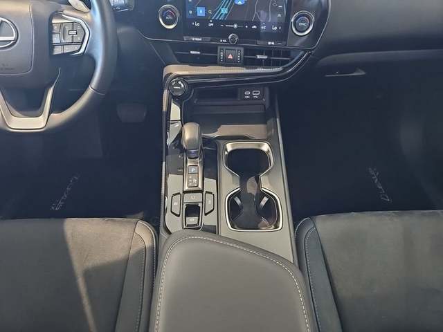 Foto 23 Lexus NX 350h Business City 2WD 178 kW (242 CV)