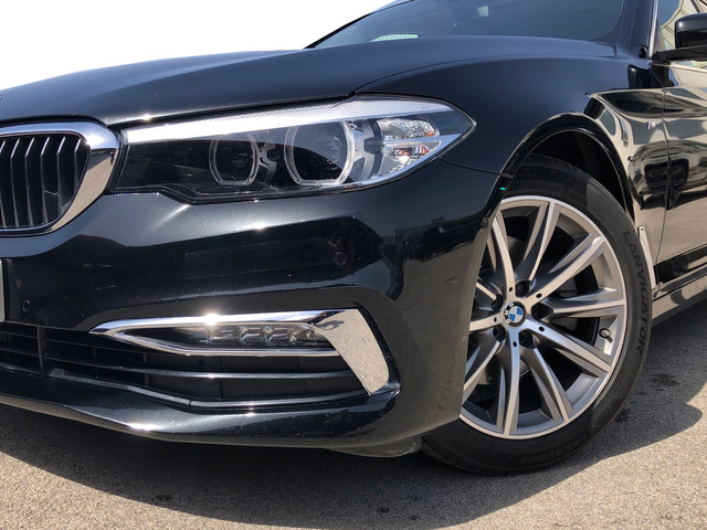 BMW Serie 5 520d color Negro. Año 2020. 140KW(190CV). Diésel. En concesionario Vehinter Getafe de Madrid