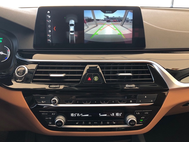 BMW Serie 5 520d color Negro. Año 2020. 140KW(190CV). Diésel. En concesionario Vehinter Getafe de Madrid