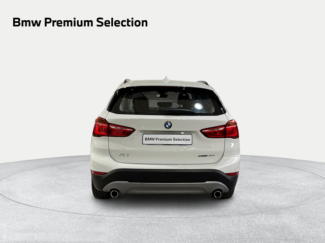BMW X1 sDrive18d color Blanco. Año 2019. 110KW(150CV). Diésel. En concesionario Ilbira Motor | Granada de Granada