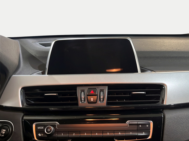 BMW X1 sDrive18d color Blanco. Año 2019. 110KW(150CV). Diésel. En concesionario Ilbira Motor | Granada de Granada
