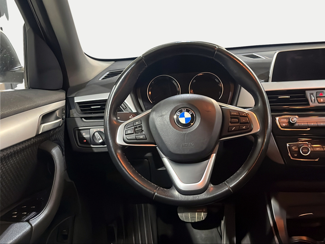 BMW X1 sDrive18d color Blanco. Año 2019. 110KW(150CV). Diésel. En concesionario Ilbira Motor | Granada de Granada