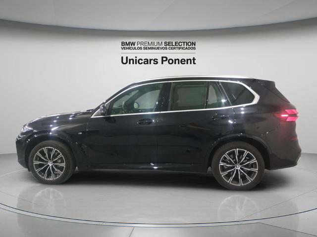 BMW X5 xDrive30d color Negro. Año 2024. 219KW(298CV). Diésel. En concesionario Unicars Ponent de Lleida