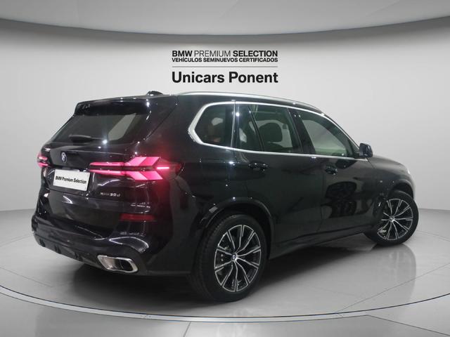 BMW X5 xDrive30d color Negro. Año 2024. 219KW(298CV). Diésel. En concesionario Unicars Ponent de Lleida
