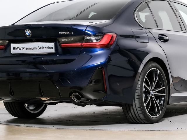 BMW Serie 3 318d color Azul. Año 2025. 110KW(150CV). Diésel. En concesionario Oliva Motor Tarragona de Tarragona