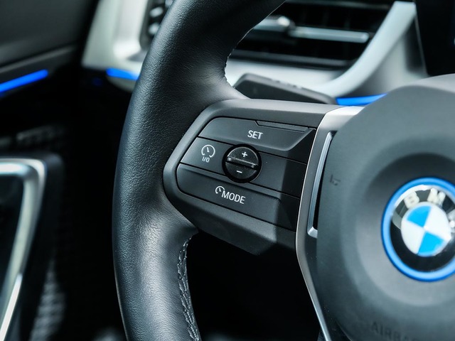 BMW iX1 xDrive30 color Blanco. Año 2025. 230KW(313CV). Eléctrico. En concesionario Oliva Motor Tarragona de Tarragona