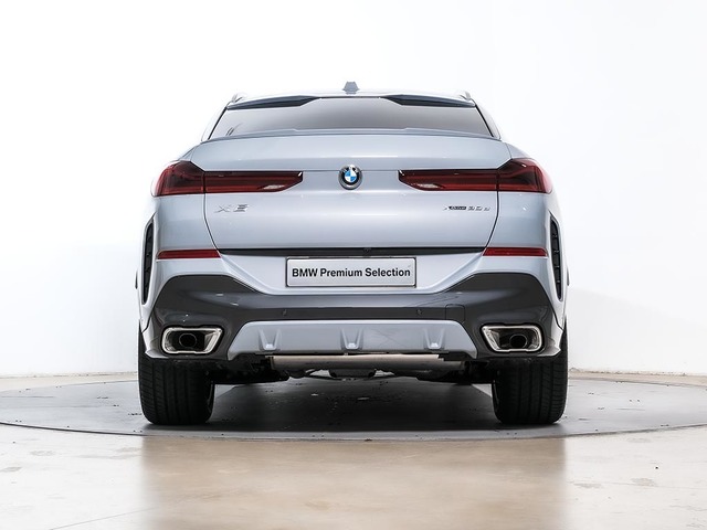 BMW X6 xDrive30d color Gris. Año 2025. 210KW(286CV). Diésel. En concesionario Oliva Motor Tarragona de Tarragona